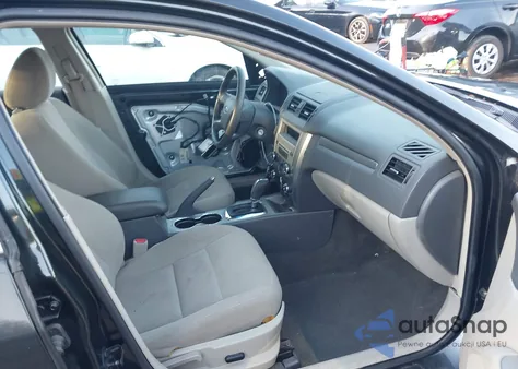 2010 Ford Fusion Hybrid z USA, uszkodzony, nr VIN 3FADP0L38AR286965